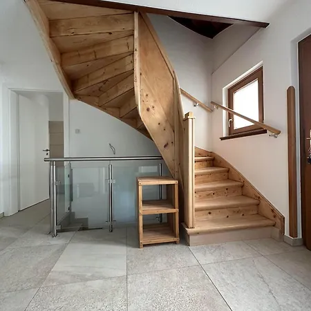 Ginkgo Biloba Holiday home